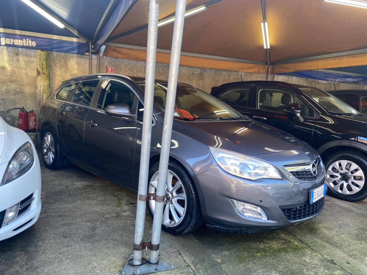 Opel Astra 2.0 CDTI 165CV Sports Tourer Cosmo