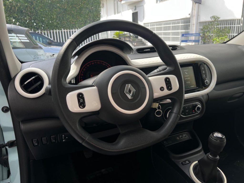 Renault Twingo SCe 65 CV Urban Night tua da €149,00 mensili