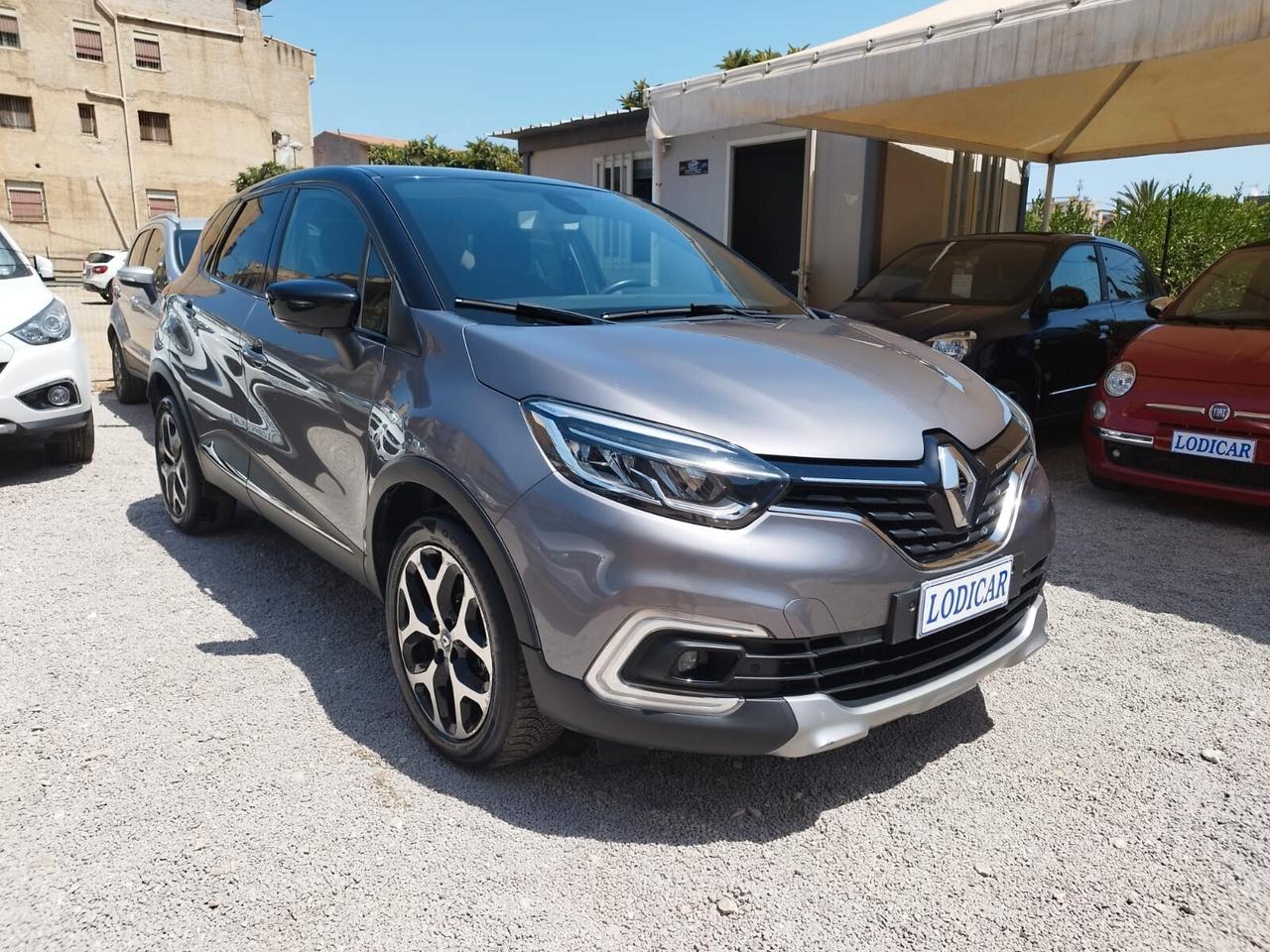 Renault Captur dCi 8V 90 CV EDC Start&Stop Energy Initiale Paris