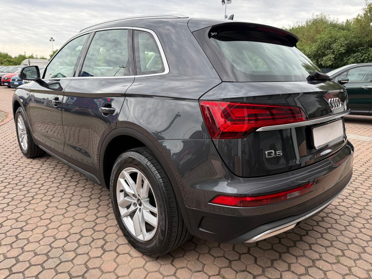 Audi Q5 40 TDI S tronic Business