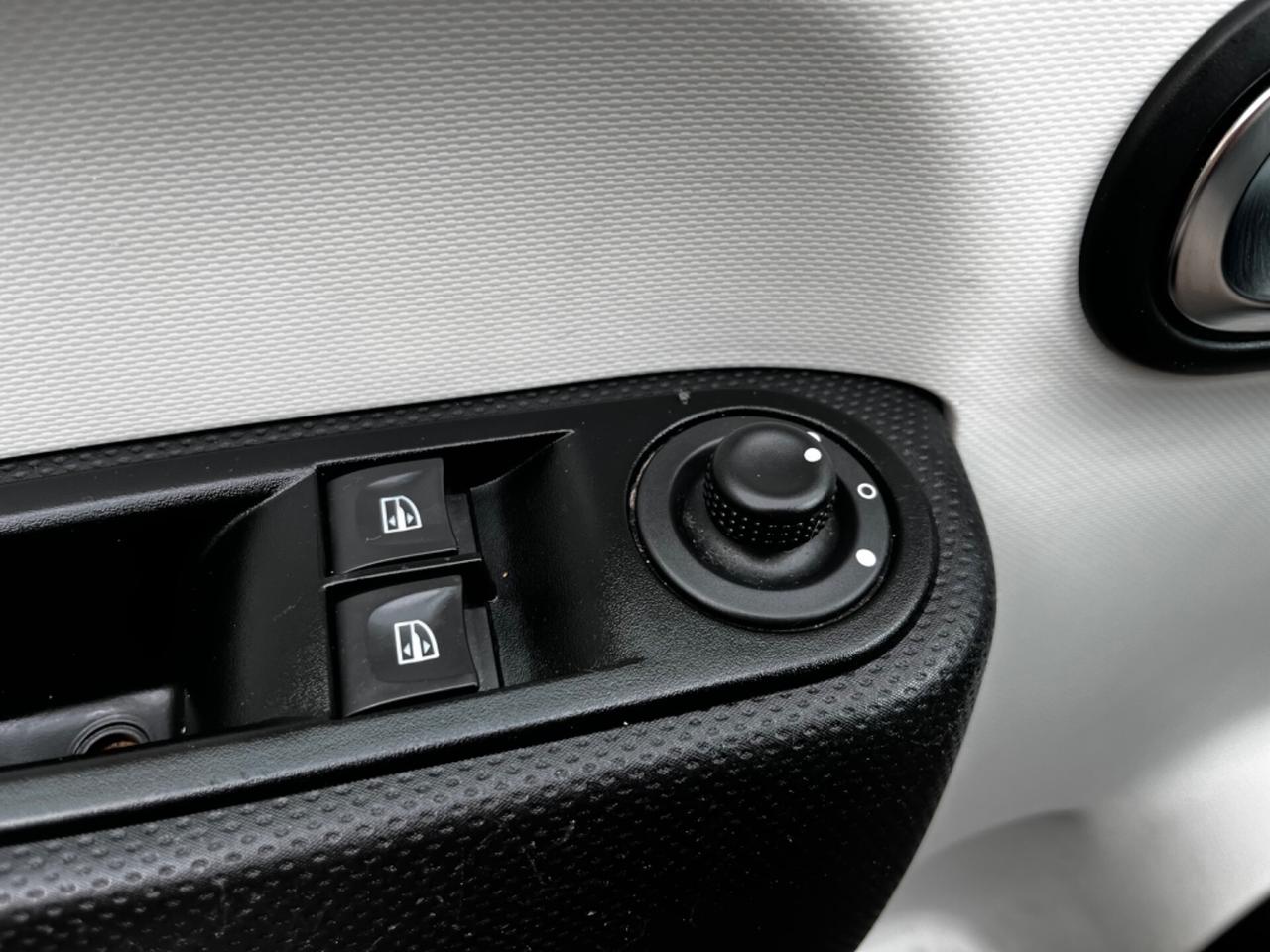 Renault Twingo 1.0 SCe Wave