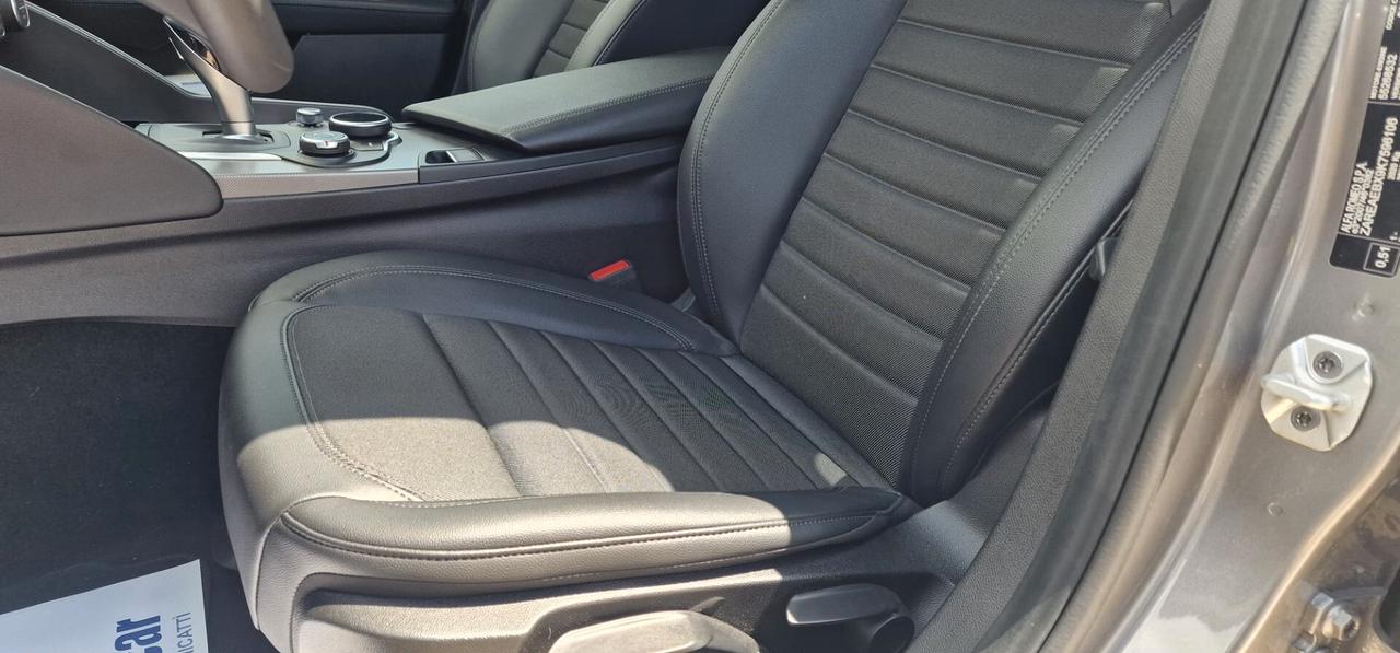 GIULIA 2.2 JTM 180 CV AT8 SPORT EDITION PAERI AL NUOVO