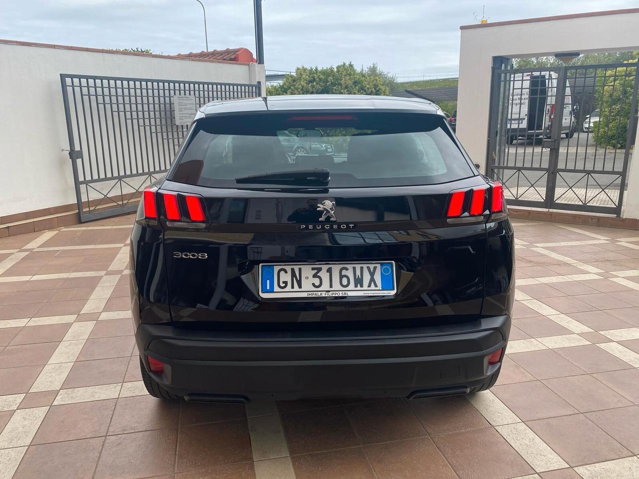 Peugeot 3008 BlueHDi 130 S&S EAT8 Active Pack