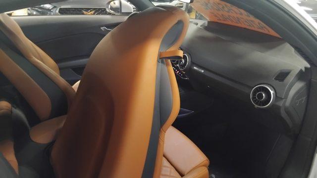 AUDI TT Coupé 40 TFSI S tronic