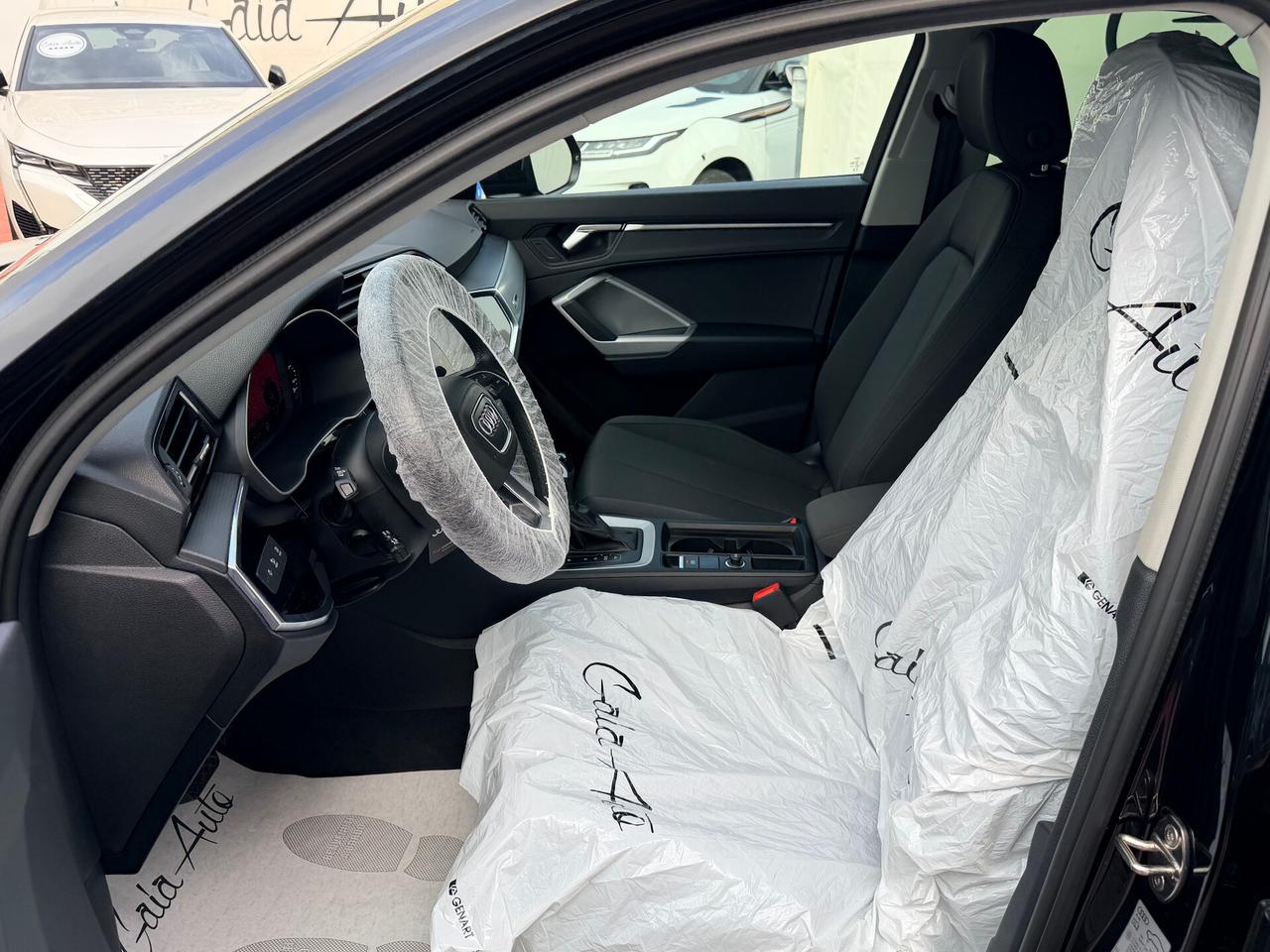 Audi Q3 35 TDI quattro S tronic Business Advanced S-line esterno