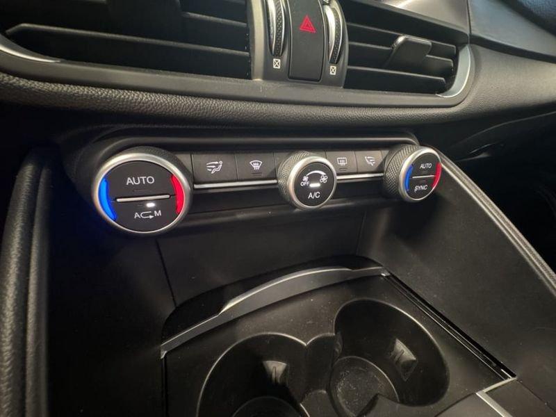 Alfa Romeo Giulia 2.2 T BUSINESS 150CV AUTO