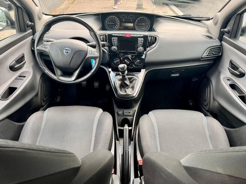 Lancia Ypsilon 1.2 69 CV GPL Ecochic Gold