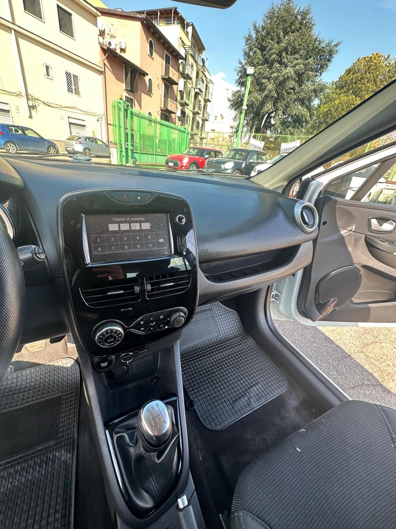 Renault Clio dCi 8V 90 CV Start&Stop 5 porte Energy Duel