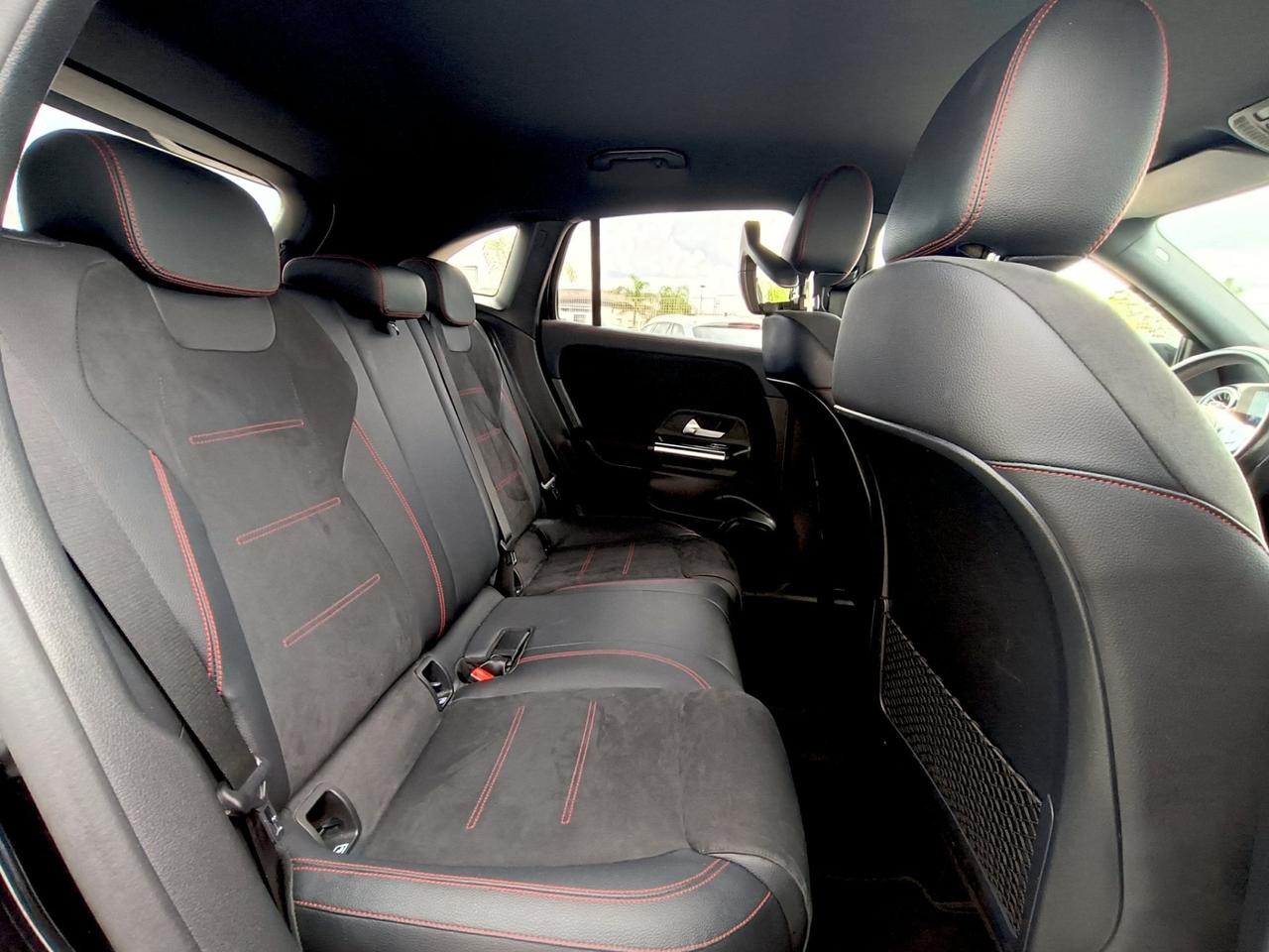 Mercedes-benz GLA 200 d Automatic 4Matic Premium AMG Line - 2020