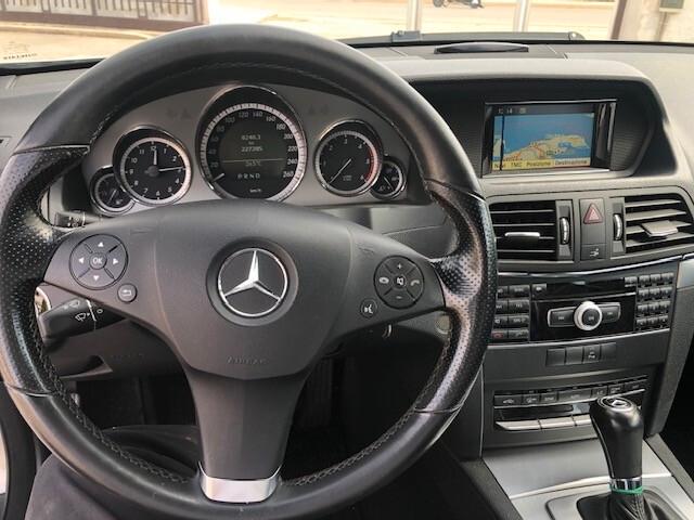 Mercedes-benz E 220 CDI Coupé BlueEFFICIENCY Avantgarde