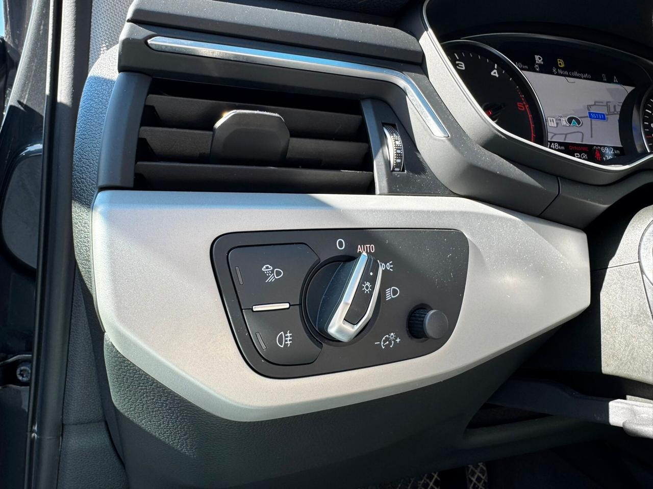 Audi A4 30 TDI/136 CV S tronic Business IVA INCLUSA