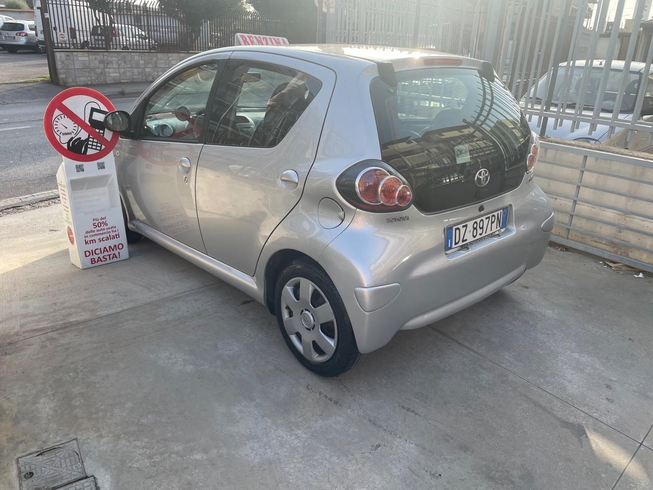Toyota Aygo 1.0 12V VVT-i 5 porte