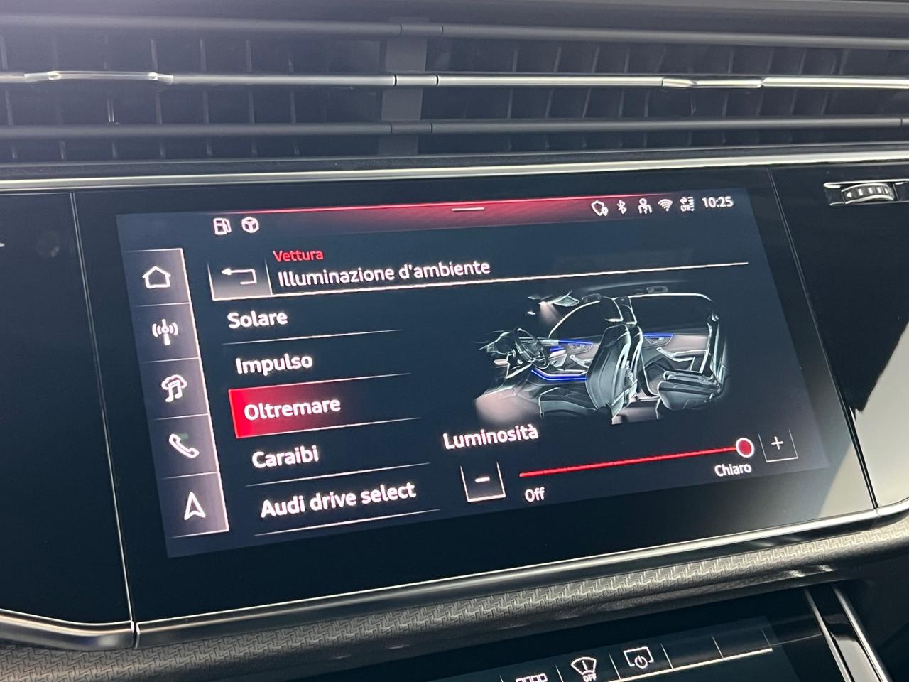 Audi Q8 RS TFSI V8 quattro tiptronic
