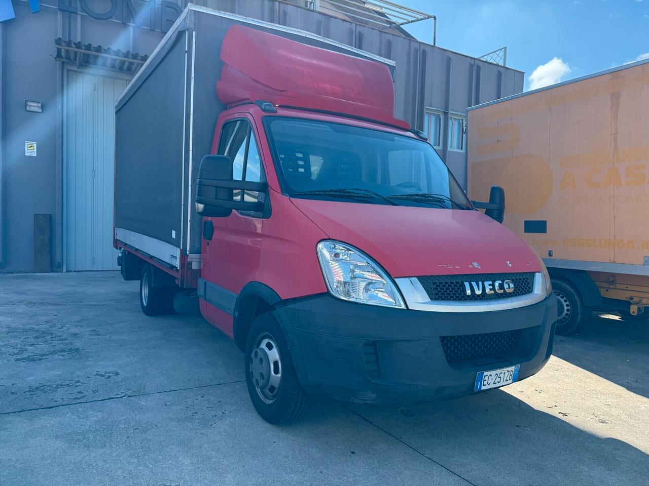Iveco Daily 35-E4/3.0/SPONDA/TELONATO/2010