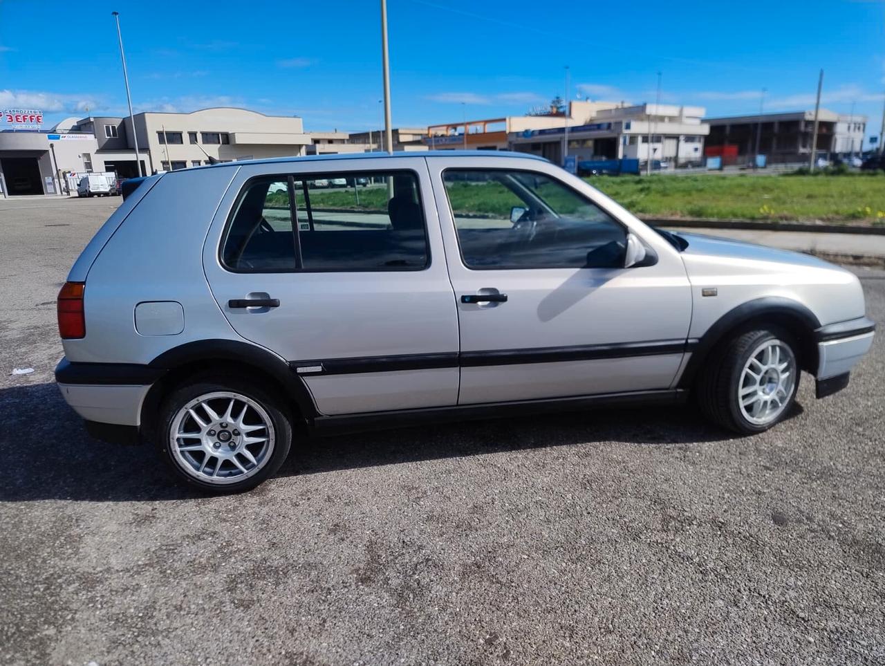 Volkswagen Golf GTI 2.0 cat 5 porte