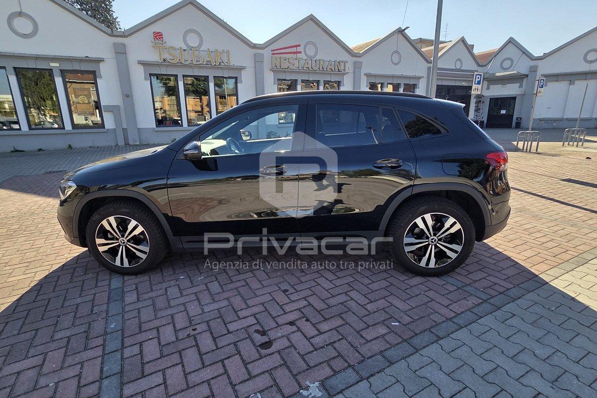 MERCEDES GLA 180 Automatic Sport Plus