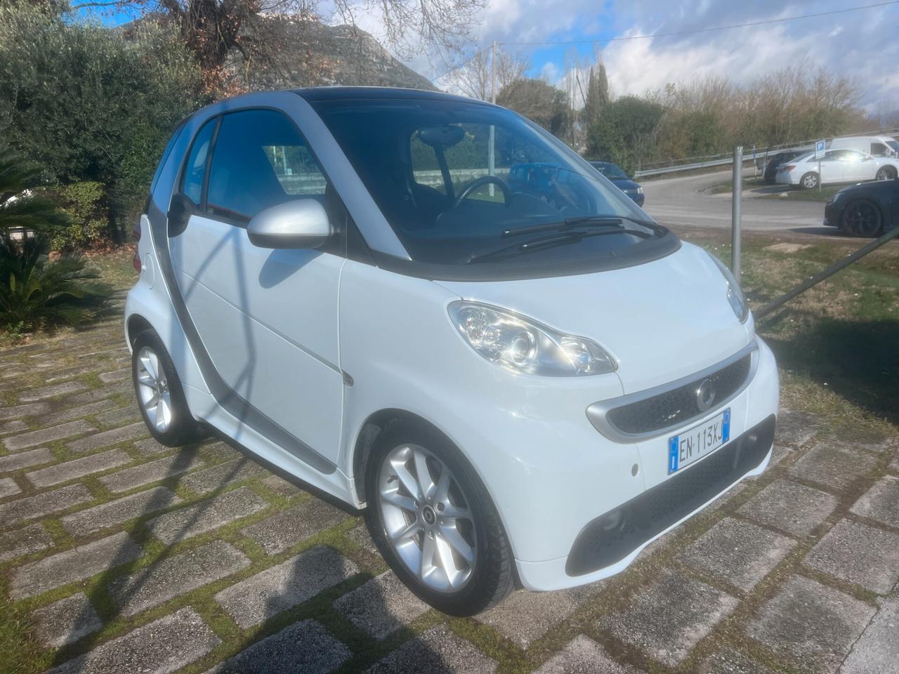 Smart ForTwo 1000 52kW MHD passion-2012
