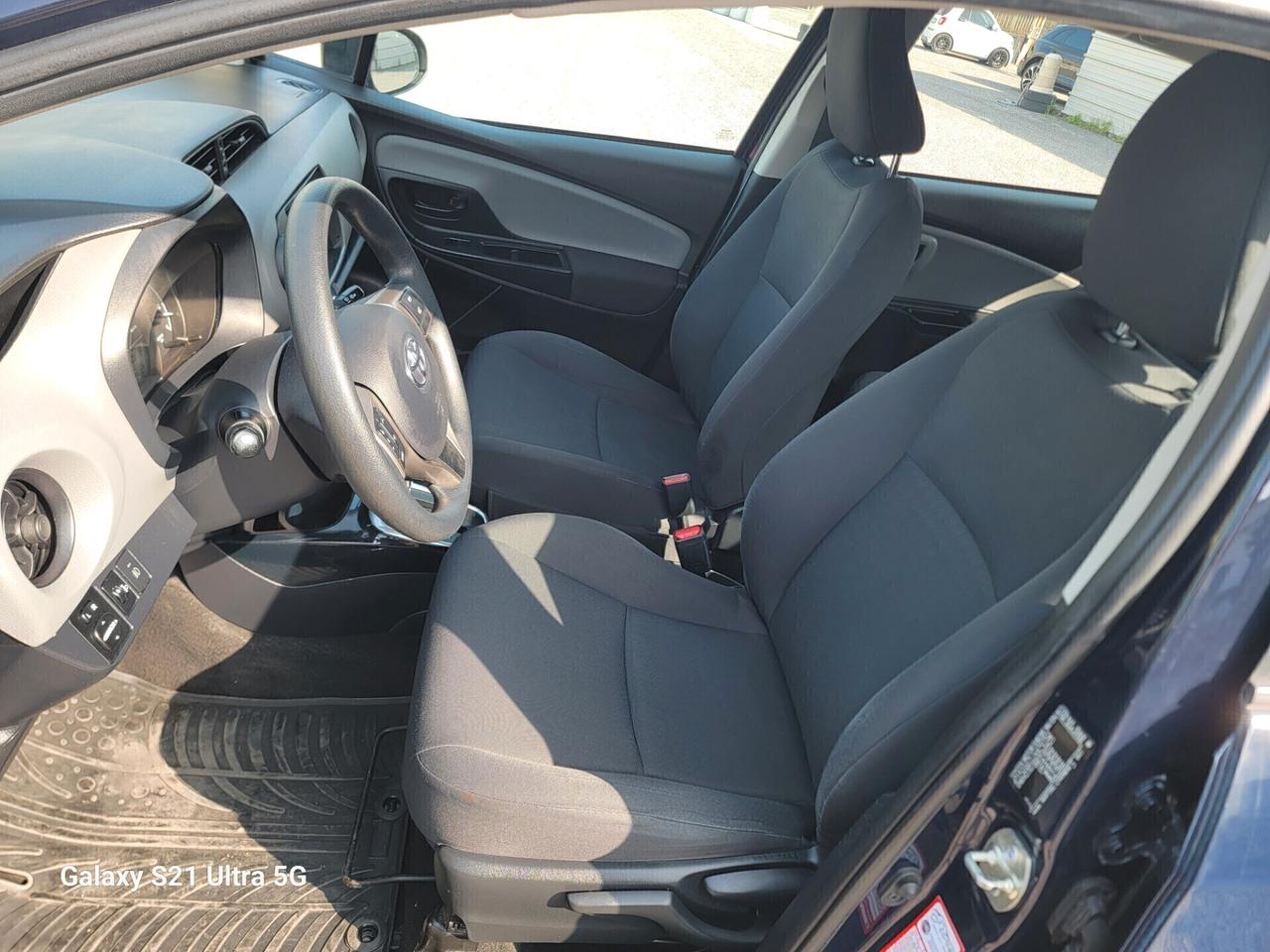 Toyota Yaris 1.5 Hybrid Active CARPLAY garanzia