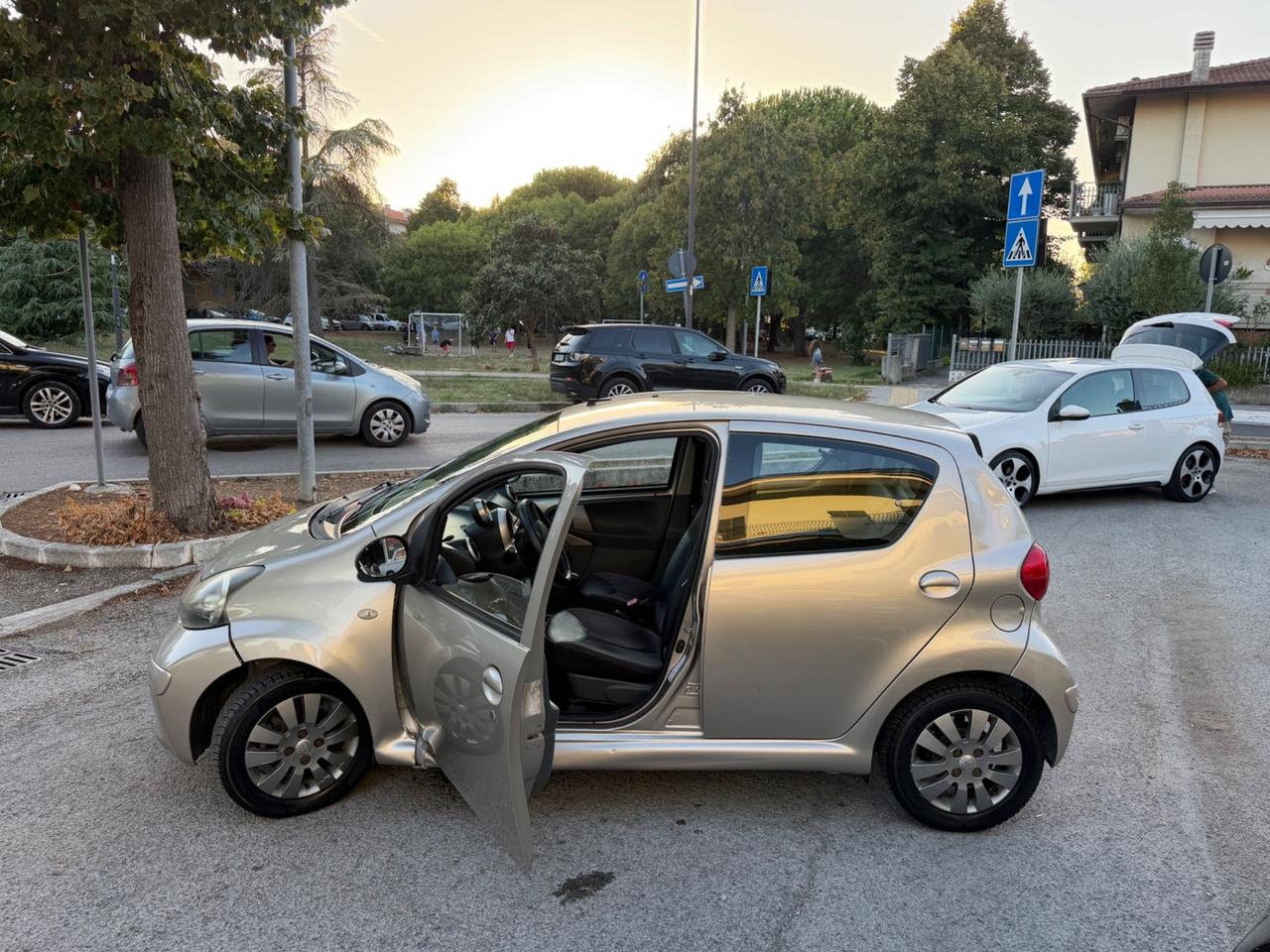 Toyota Aygo 1.0 12V VVT-i 5 porte Sol