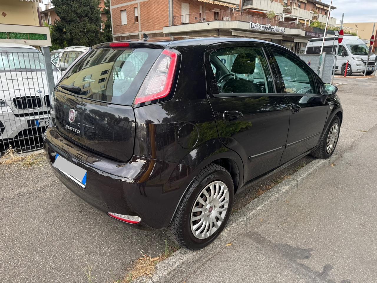 Fiat Punto Evo 1.3 Mjt 75 cv 5p neopat garanzia 12 mesi