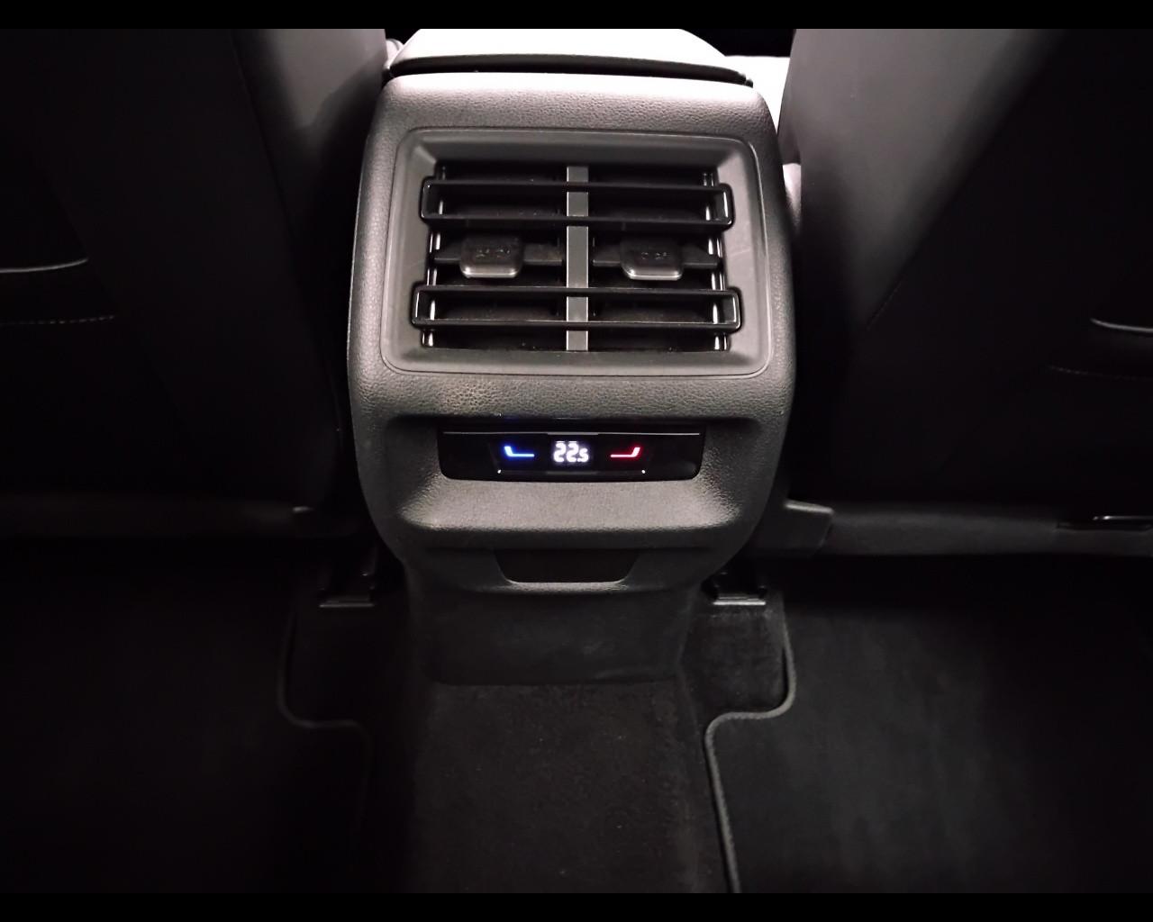 VOLKSWAGEN Tiguan III 2024 - Tiguan 2.0 tdi Edition Plus 150cv dsg