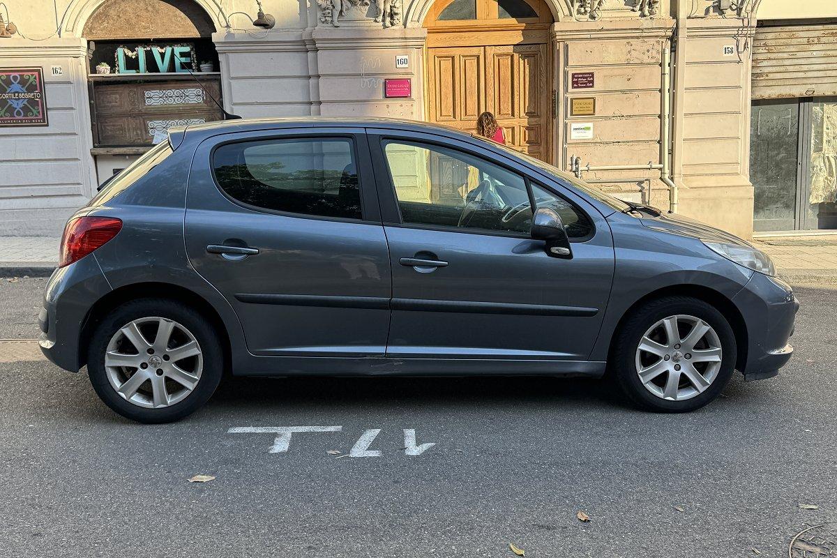 PEUGEOT 207 1.6 HDi 90CV 5p. ONE Line