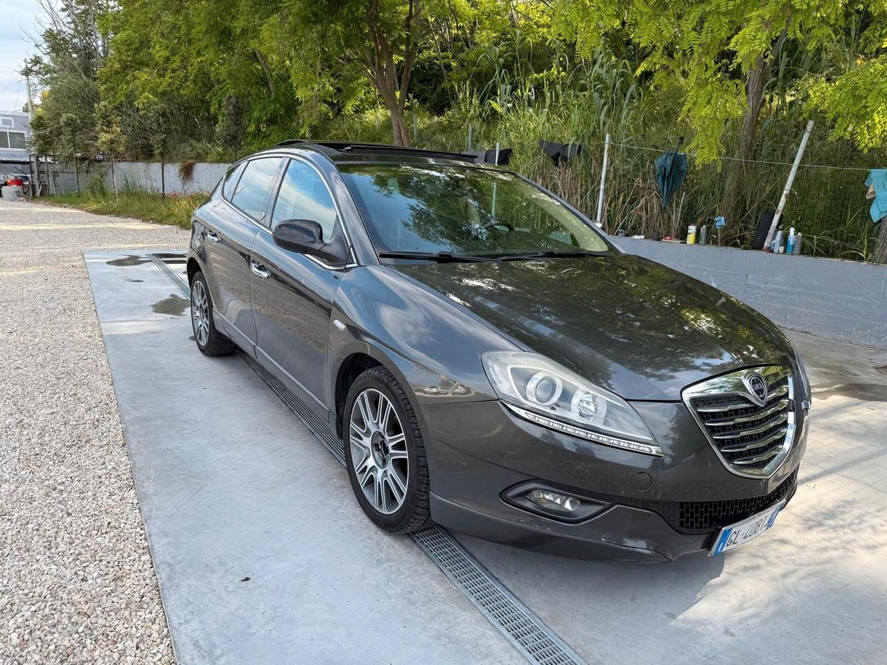 Lancia Delta 1.6 MJT DPF Business