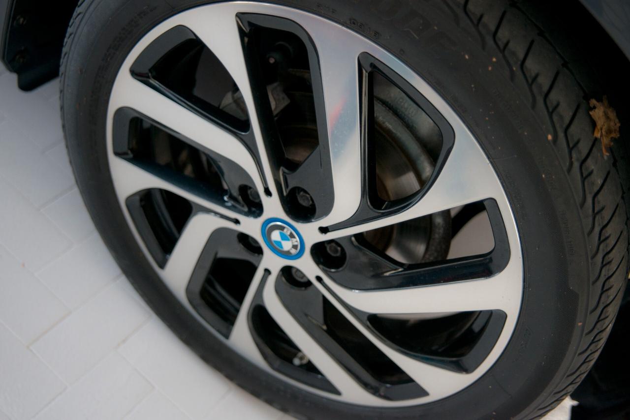 BMW i3 90AP CV170 ADVANTAGE OK NEOPATENTATI PELLE NAVI CERCHI 19 AUTOMATICO