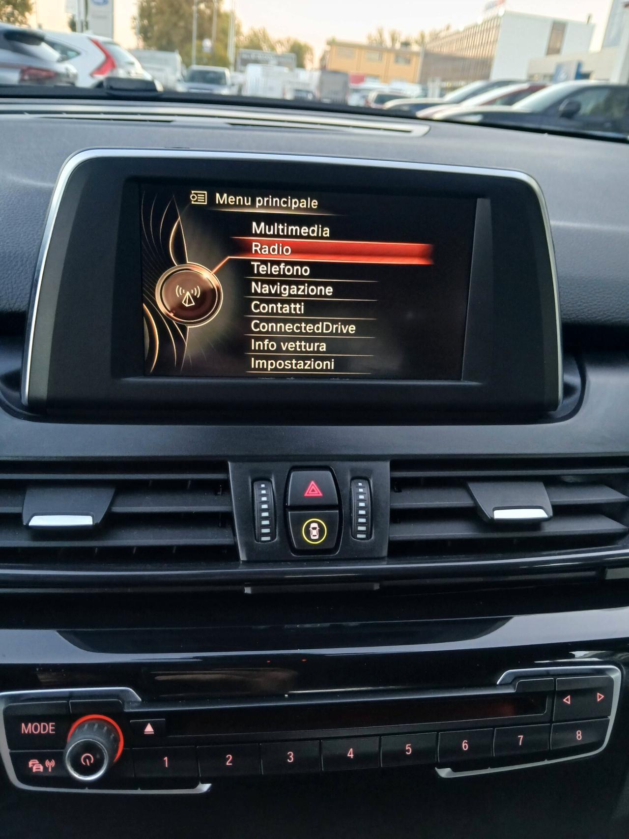 Bmw 2er Active Tourer 218d Advantage