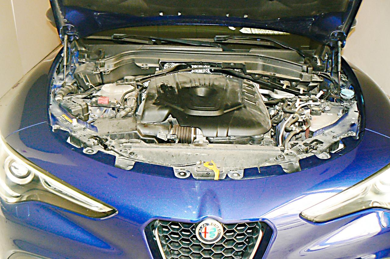 Alfa Romeo Stelvio 2.2 Turbodiesel AT8 2.2 Super Business - n101113