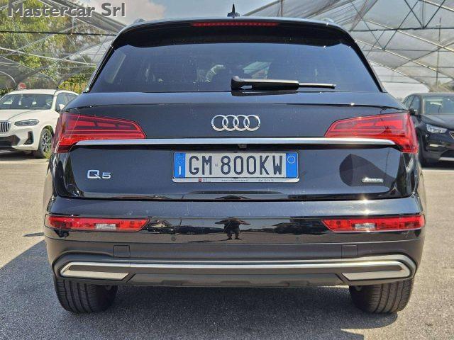 AUDI Q5 Q5 40 2.0 tdi mhev 12V Business quattro s-tronic -