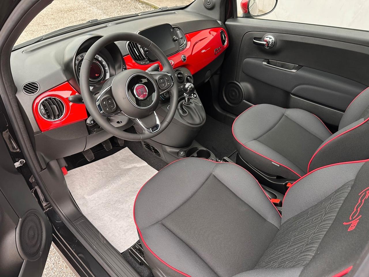 Fiat 500 1.0 Hybrid Red