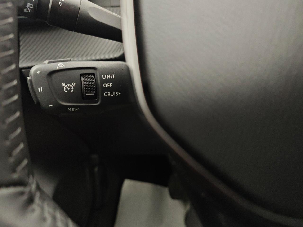 Peugeot 208 PureTech 100 Stop&Start 5 porte Allure