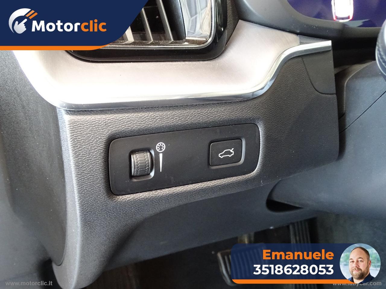 VOLVO XC60 B4