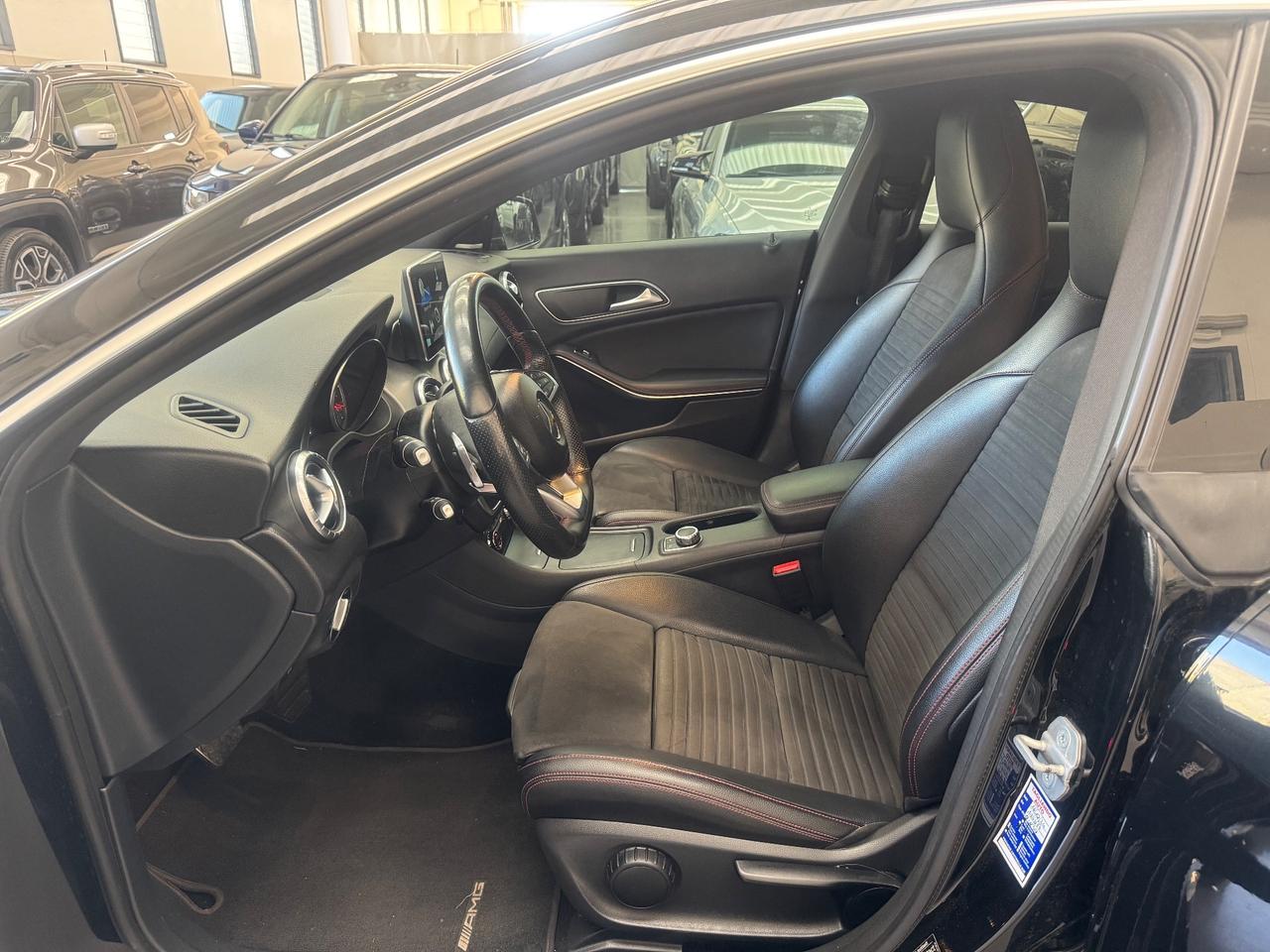 Mercedes-benz CLA 220 d Automatic Premium Dark Night