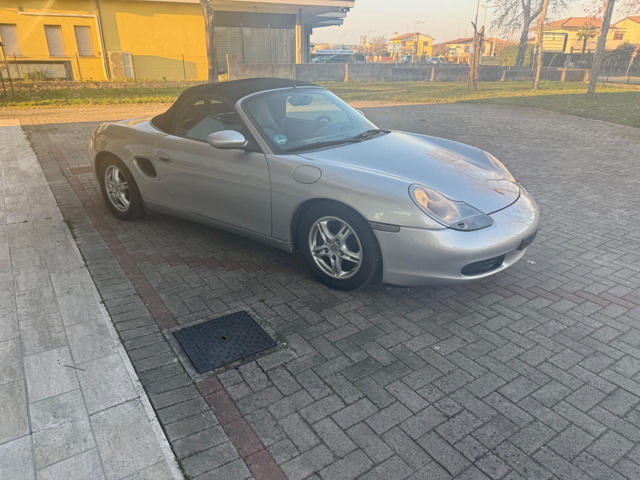 Porsche Boxster 2.5i 24V cat