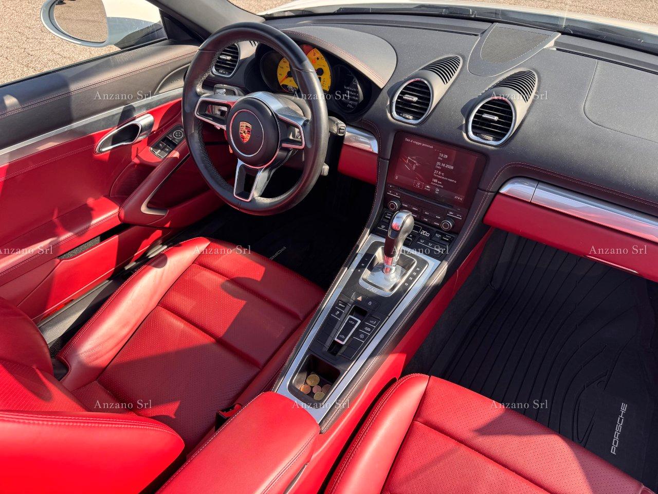 Porsche 718 Boxster 2.0 300cv pdk