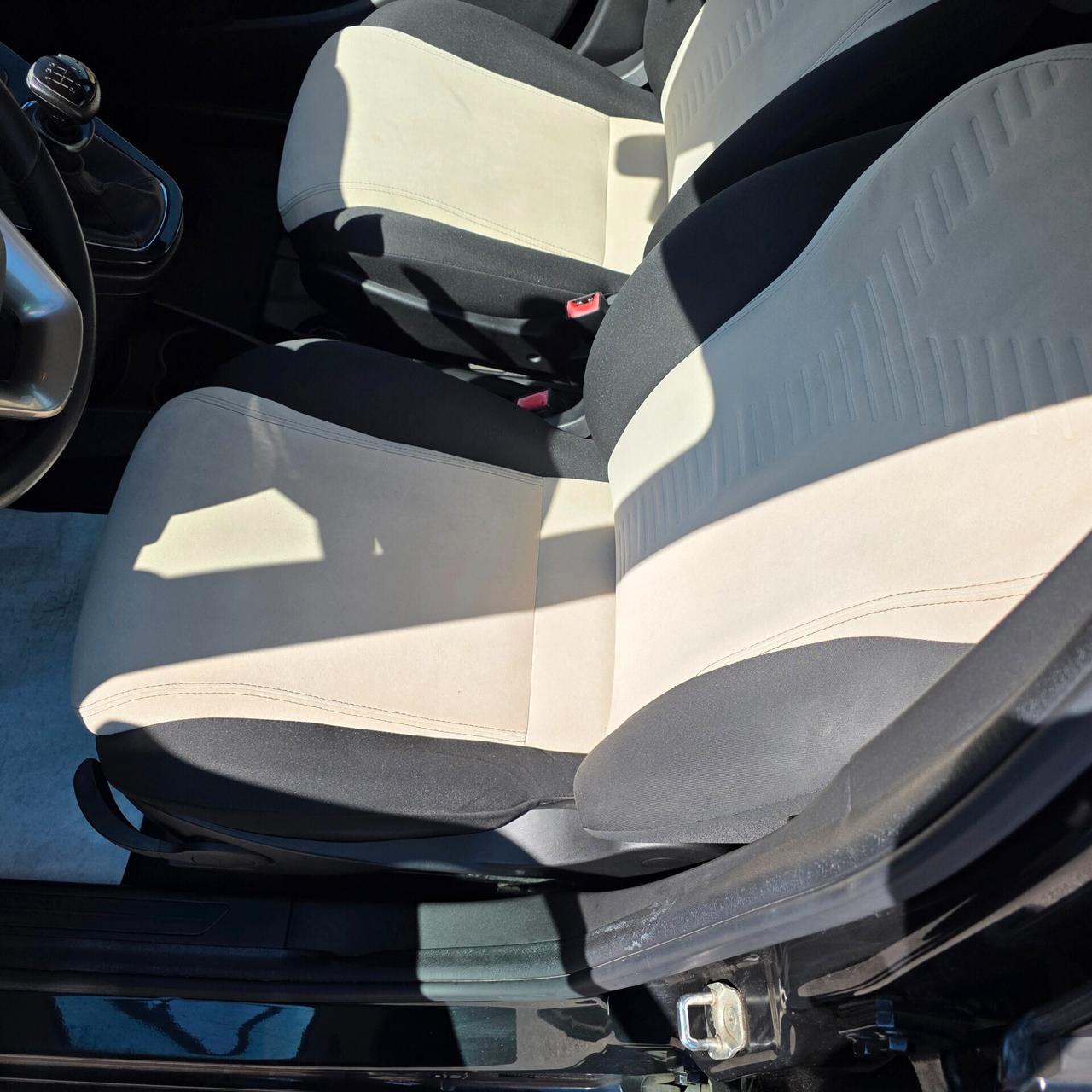 Lancia Ypsilon 0.9 TwinAir 85 CV 5 porte Metano Ecochic Gold