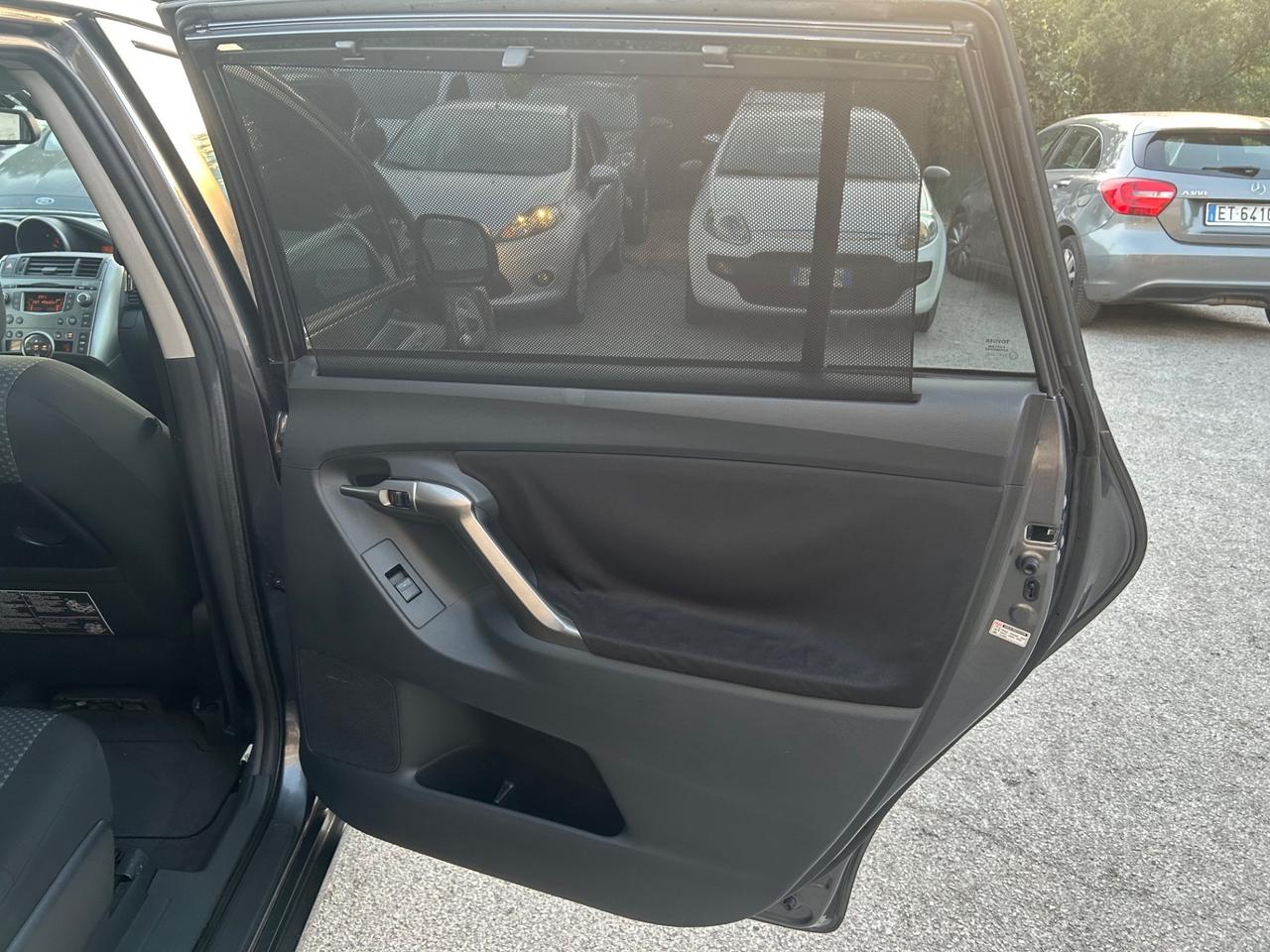 Toyota Verso 2.0 D tetto panoramico Euro5