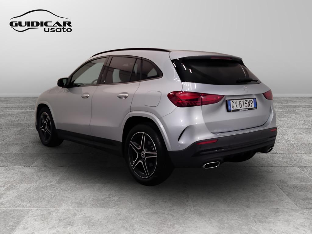 Mercedes-Benz GLA-H247 2023 - GLA 180 d AMG Line Advanced Plus auto