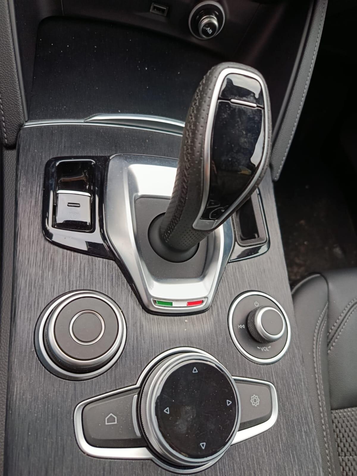 Alfa Romeo Stelvio 2.2 210 CV AT8 Q4 Sprint -2023