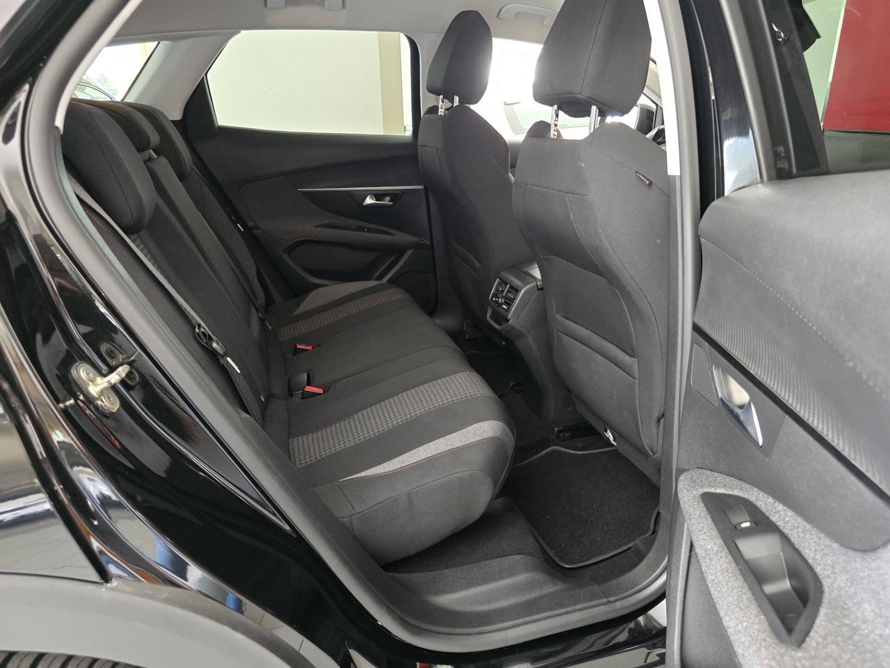 Peugeot 3008 S&S Allure