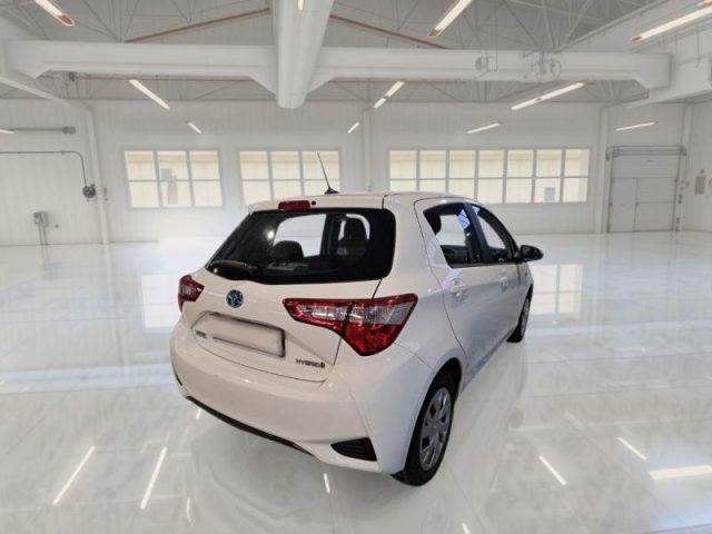 TOYOTA Yaris 1.5 Hybrid 5 porte Business