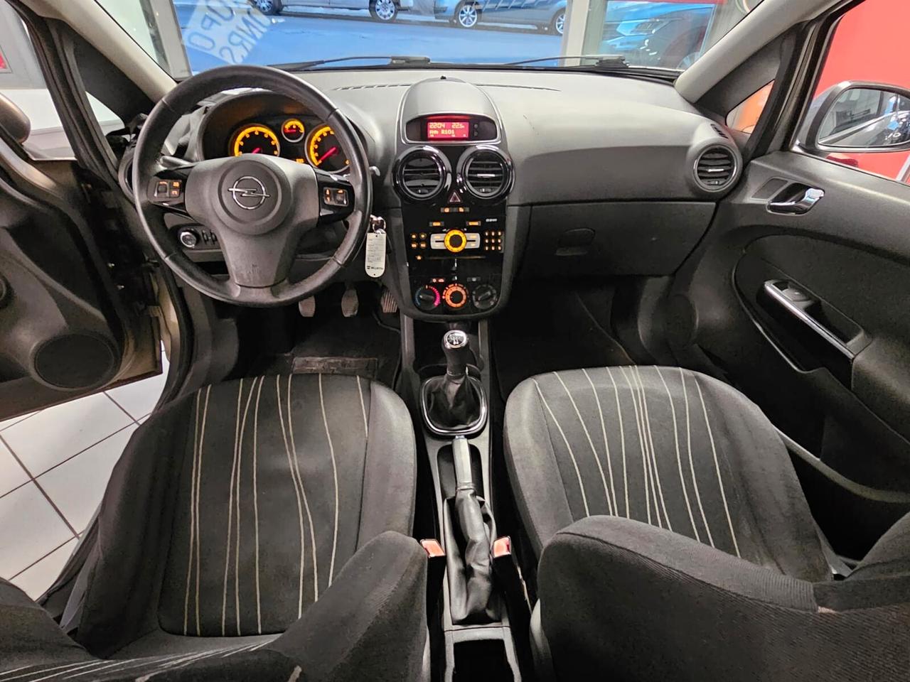 Opel Corsa 1.2 5 porte Elective