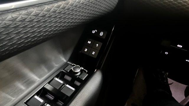 LAND ROVER Range Rover Velar 2.0D I4 180 CV R-Dynamic