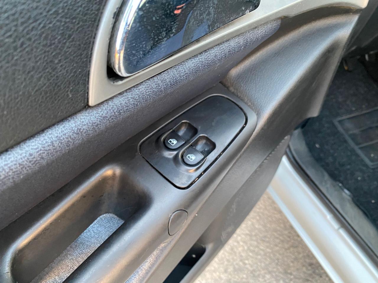 Lancia Ypsilon 1.3 MJT 75 CV full opt 2009