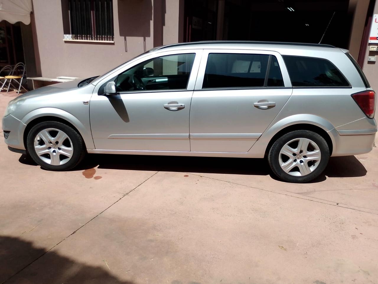 Opel Astra 1.7 CDTI - 2009