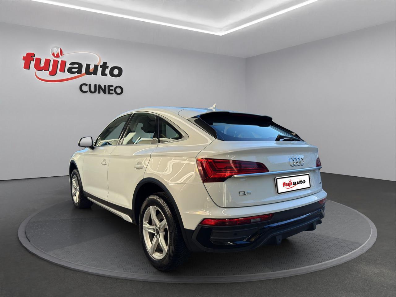 Audi Q5 Sportback 40 2.0 tdi mhev 12V Business