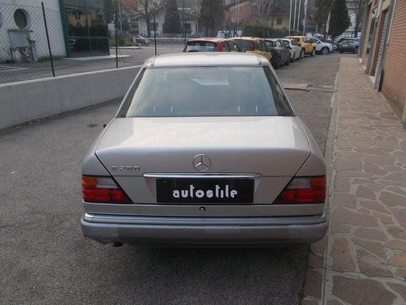 Mercedes-Benz Serie 200-320 MERCEDES 200 E 338.7575187 MASSARI MARCO