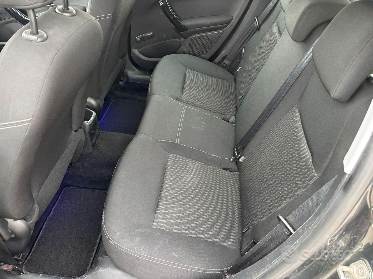 Peugeot 208 4p. 1.4 hdi 8v Active